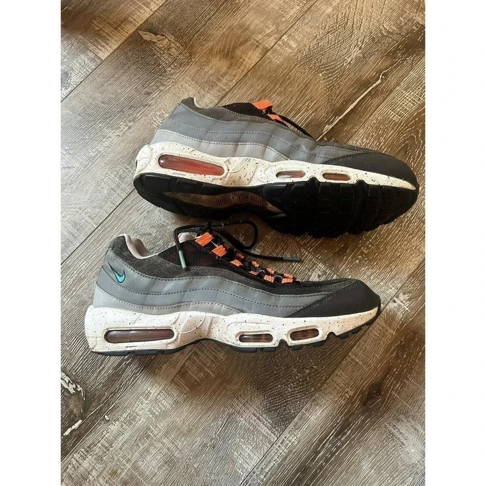 Nike Air Max 95 Black Speckled Men's Size 10 White/Orange/Gray.